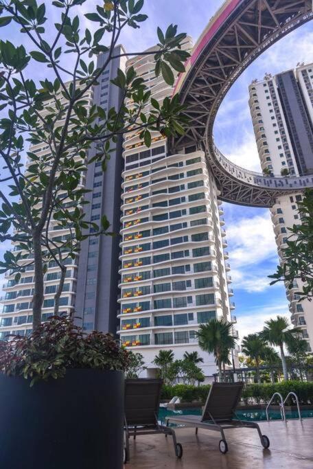 10Mins To Klcc W Lrt+Mall+Netflix Muji Urban Куала Лумпур Екстериор снимка
