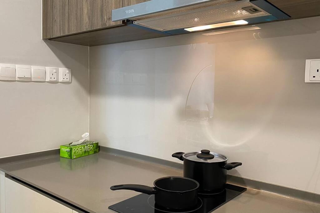10Mins To Klcc W Lrt+Mall+Netflix Muji Urban Куала Лумпур Екстериор снимка